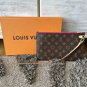 *SOLD*Brand New Louis Vuitton Monogram Pochette!!